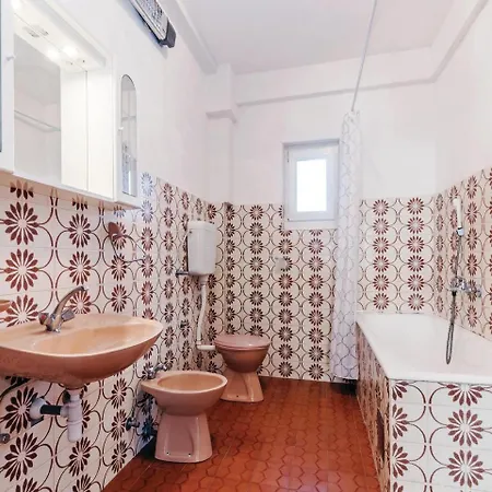 Apartman Two-bedroom In Biograd *