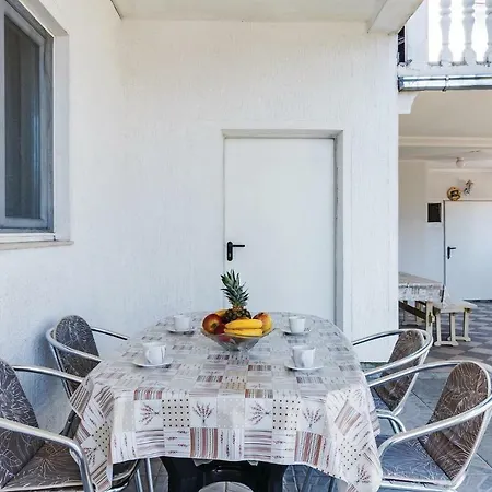 Two-bedroom In Biograd Apartman